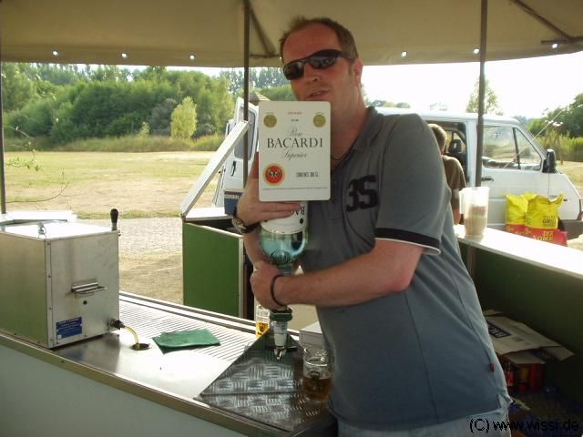 (c) 2003 by M�kreativ, Klaus Hintze